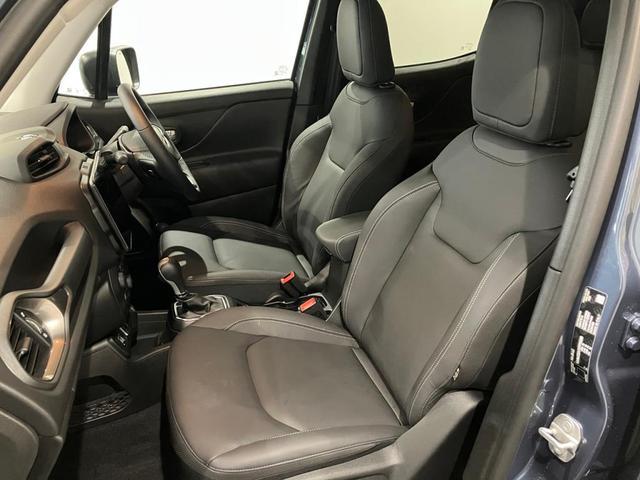 ジープ・レネゲード アルティテュード　ｅ－ハイブリッド　新車保証継承付　整備付　弊社デモカー　純正１０．１インチナビ　ＡｐｐｌｅＣａｒＰｌａｙ　ＡｎｄｒｏｉｄＡｕｔｏ　アダプティブクルーズコントロール　Ｂカメラ　ＤＳＲＣ　レザーシート　シートヒーター（22枚目）