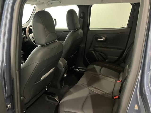 ジープ・レネゲード アルティテュード　ｅ－ハイブリッド　新車保証継承付　整備付　弊社デモカー　純正１０．１インチナビ　ＡｐｐｌｅＣａｒＰｌａｙ　ＡｎｄｒｏｉｄＡｕｔｏ　アダプティブクルーズコントロール　Ｂカメラ　ＤＳＲＣ　レザーシート　シートヒーター（24枚目）