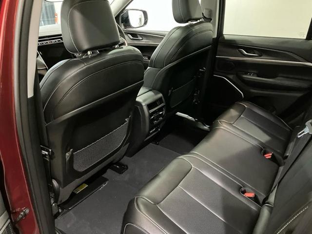 �����ɂ̓G�A�R�����������Ă���܂��̂Ō��ɏ��������K�ɂ��߂��������܂��B