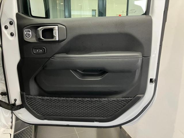 �A�����J�͈��S������������ׁ̈A�{�f�B�Ɍ��݂�����������҂�����Ă������ɂȂ��Ă��܂��B�h�A�̊J�������ۂɁu�o���b�v�Ƃ������͎���Ă��邱�Ƃ����������Ă���܂��B