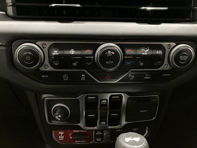 �V���v���ŕ�����₷���f�U�C���ƂȂ��Ă���܂��B