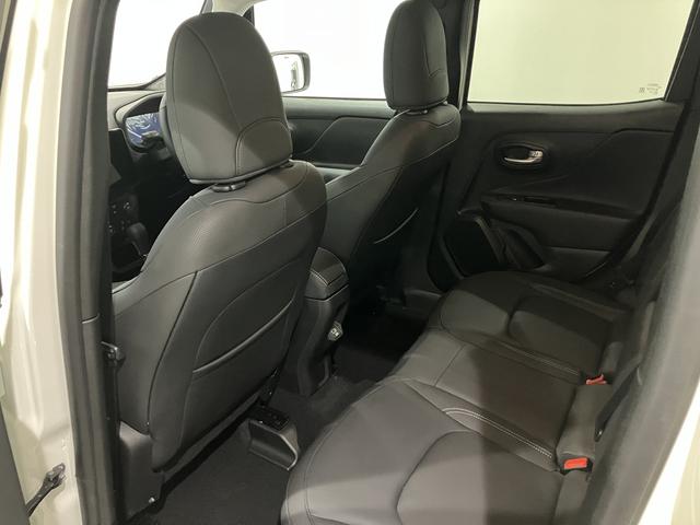 ジープ・レネゲード アルティテュード　ｅ－ハイブリッド　新車保証継承付　整備付　弊社デモカー　純正１０．１インチナビ　ＡｐｐｌｅＣａｒＰｌａｙ　ＡｎｄｒｏｉｄＡｕｔｏ　アダプティブクルーズコントロール　Ｂカメラ　ＤＳＲＣ　レザーシート　シートヒーター（24枚目）