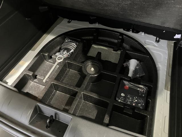 ジープ・レネゲード アルティテュード　ｅ－ハイブリッド　新車保証継承付　整備付　弊社デモカー　純正１０．１インチナビ　ＡｐｐｌｅＣａｒＰｌａｙ　ＡｎｄｒｏｉｄＡｕｔｏ　アダプティブクルーズコントロール　Ｂカメラ　ＤＳＲＣ　レザーシート　シートヒーター（29枚目）