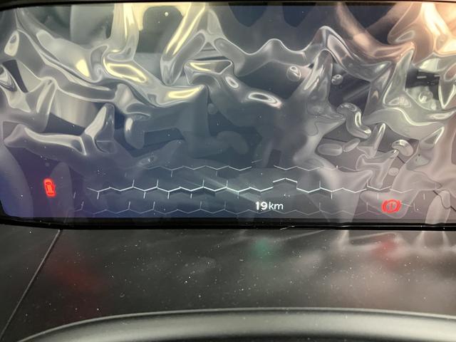 ジープ・レネゲード アルティテュード　ｅ－ハイブリッド　新車保証継承付　整備付　弊社デモカー　純正１０．１インチナビ　ＡｐｐｌｅＣａｒＰｌａｙ　ＡｎｄｒｏｉｄＡｕｔｏ　アダプティブクルーズコントロール　Ｂカメラ　ＤＳＲＣ　レザーシート　シートヒーター（34枚目）