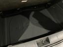 トランク下に収納スペースがありますので、小物などはこちらに収納可能です。