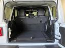 【ラゲッジスペース】広々としており多くの荷物を積んで頂く事が可能でございます。　シートアレンジによって大きなものから長尺物までお載せ頂けます。