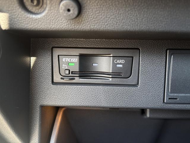 Ｔ－ロック ＴＤＩ　ブラックスタイル　電動テールゲート　バーチャルコックピット　パークディスタンスコントロール　ＡＣＣ　レーンチェンジアシストシステム　駐車支援システム・パークアシスト　プリクラッシュブレーキシステム　アドバンストキー（32枚目）