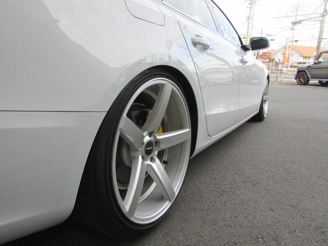 2.0TFSIクワトロ 2.0TFSIクワトロ VOSSEN CV-3 コンケーブホイール ST車高調 ローダウン キャリパーカラーペイント HDDナビ LEDデイライト LEDフォグライト(13枚目)