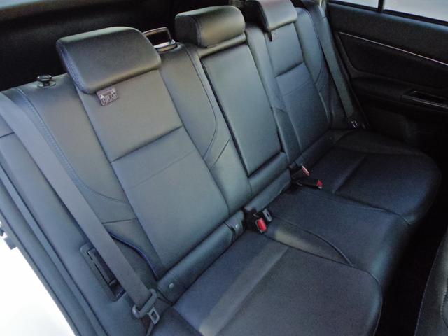 レヴォーグ ２．０ＧＴ－Ｓアイサイト　ユーザー買い取り　アイサイト　ミラー型前後ドライブレコーダー　カーボンドアミラー　ＢＬＵＥＴＯＯＴＨ　クルーズコントロール　４ＷＤ　ＥＴＣ　スペアキー（31枚目）