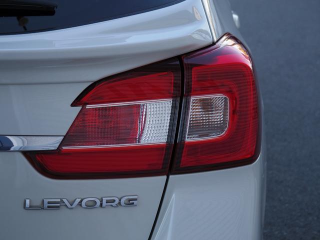 レヴォーグ ２．０ＧＴ－Ｓアイサイト　ユーザー買い取り　アイサイト　ミラー型前後ドライブレコーダー　カーボンドアミラー　ＢＬＵＥＴＯＯＴＨ　クルーズコントロール　４ＷＤ　ＥＴＣ　スペアキー（70枚目）