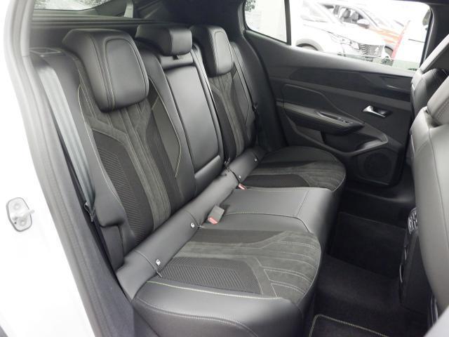 ４０８ ＧＴハイブリッド　新車保証継承／純正ナビ／電動シート／シートヒーター／３６０°カメラ／ハンドルヒーター／ＡＣＣ／レーンキープアシスト／レーンポジショングアシスト／電動テールゲート／ブラインドスポットモニター（39枚目）