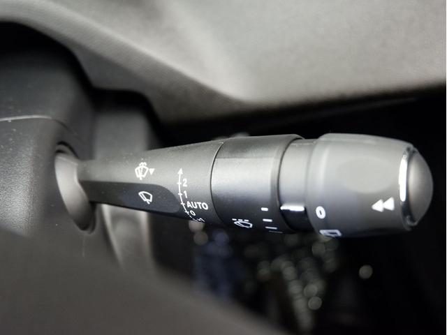 308 GTハイブリッド 新車保証継承/純正ナビ/360°カメラ/運転席電動シート/フロントシートヒーター/ハンドルヒーター/ACC/レーンキープアシスト/レーンポジショニングアシスト/ブラインドスポットモニター(26枚目)