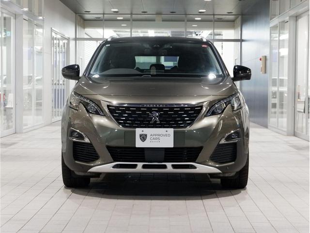 精悍なフロントフェイスが特徴的です。