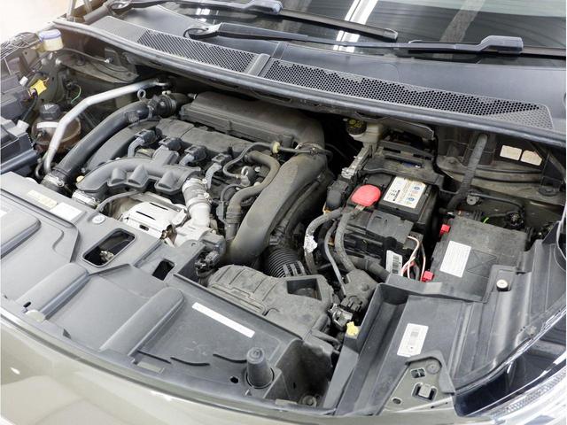 １６００ＣＣ　４気筒ターボエンジンを搭載。