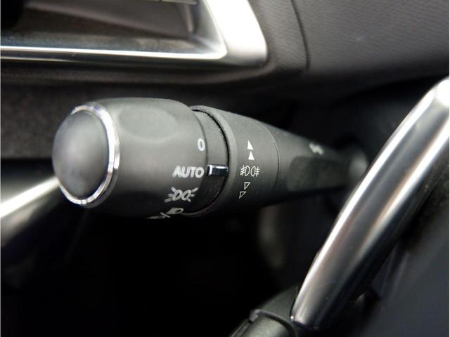 オートライト機能を装備。