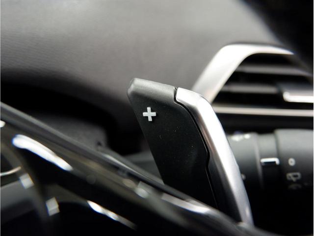 マニュアル感覚でのシフト操作が可能。
