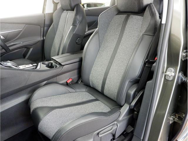 助手席シート。