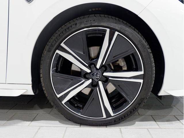 ３０８ ＳＷ　ＧＴ　ブルーＨＤｉ　新車保証継承／純正ナビ／ＥＴＣ／サンルーフ／電動シート／シーヒーター／ＡＣＣ／レーンキープアシスト／レーンポジショニングアシスト／フロントバックソナー／アップルカープレイ／アンドロイドオート（6枚目）