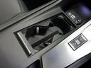 センターコンソール中央部分にカップホルダーを装備。