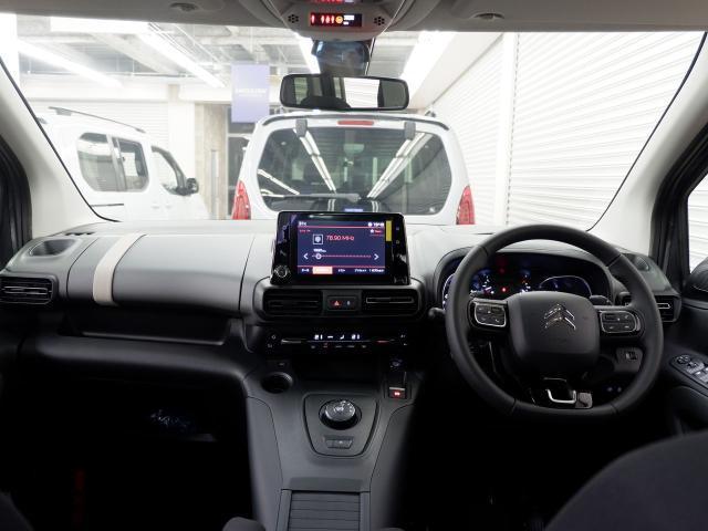 シャイン　ブルーＨＤｉ　マルチパノラミックルーフ　バックカメラ　Ｃａｒｐｌａｙ＆ＡｎｄｏｒｏｉｄＡｕｔｏ　ブラインドスポットモニター　レーンキープアシスト(3枚目)