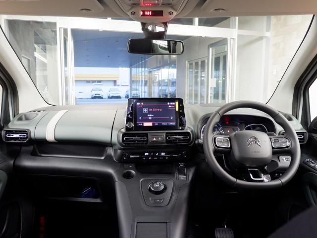 ベルランゴ シャイン　ブルーＨＤｉ　ＸＴＲ　パック　マルチパノラミックルーフ　バックカメラ　Ｃａｒｐｌａｙ＆ＡｎｄｏｒｏｉｄＡｕｔｏ　ブラインドスポットモニター　レーンキープアシスト（2枚目）