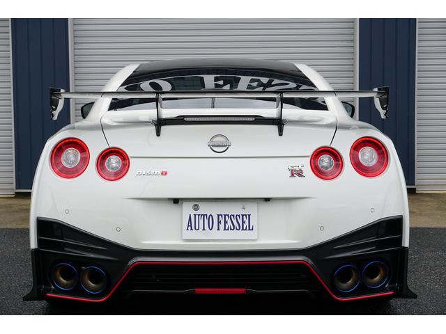 GT-R ニスモ スペシャルエディション MY22 NISMOスポーツリセッティング カーボンブレーキ レカロカーボンシート チタンマフラー(バルブ付) RAYS鍛造AW カーボンエクステ&インテ BOSE 屋内保管 雨天/サーキット走行無(7枚目)
