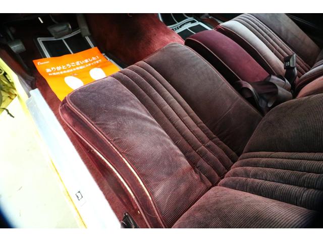 シボレーエルカミーノ ベースグレード　ＩＲＯＣ２０インチアルミ　フロントガラス新品　ダコタデジタルメーター　エーデルブロックキャブレター　コラムシフト　Ｎｏｘ・ＰＭ適合　ＬＥＤヘッドライト　ワイン内装　リアエアショック（27枚目）
