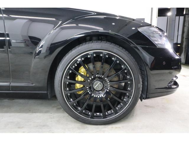 Sクラス S550 ブルーエフィシェンシー ロング 後期モデル リアエンターテイメント カールソン20インチアルミ 左ハンドル 黒革シート ディーラー車 社外地デジチューナー スモークヘッドライト カールソンエンブレム サンルーフ 5.2万キロ スペア(10枚目)