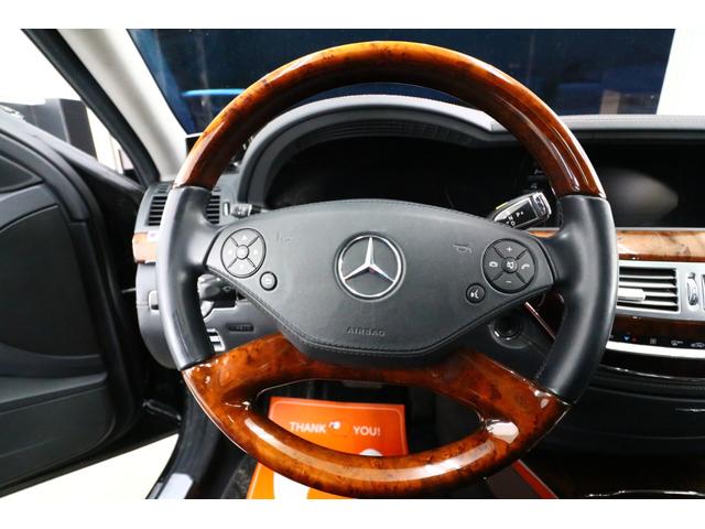 Sクラス S550 ブルーエフィシェンシー ロング 後期モデル リアエンターテイメント カールソン20インチアルミ 左ハンドル 黒革シート ディーラー車 社外地デジチューナー スモークヘッドライト カールソンエンブレム サンルーフ 5.2万キロ スペア(21枚目)