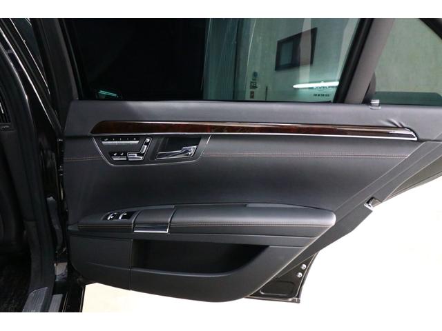 Sクラス S550 ブルーエフィシェンシー ロング 後期モデル リアエンターテイメント カールソン20インチアルミ 左ハンドル 黒革シート ディーラー車 社外地デジチューナー スモークヘッドライト カールソンエンブレム サンルーフ 5.2万キロ スペア(73枚目)