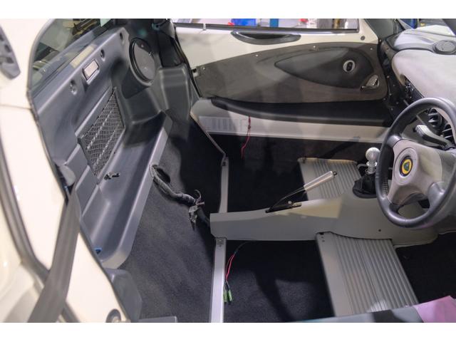 エキシージ Ｓツーリング　クラブレーサーシート　レッドブレーキキャリーパー　スポーツマフラー　　車高調　対策ラジエター　ツーリングパック（30枚目）