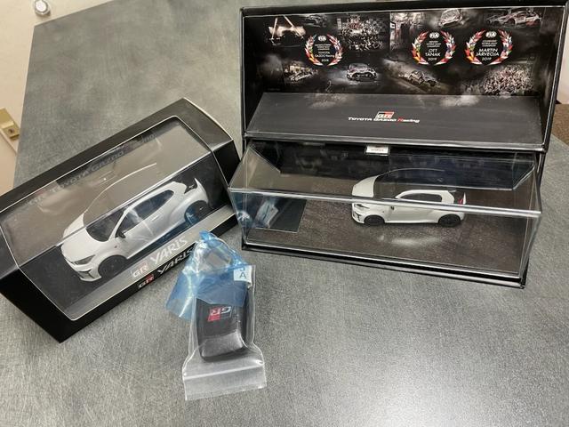 ＧＲヤリス ＲＺ　ハイパフォーマンス　ファースト　エディション　１オーナー禁煙車　屋内保管　サーキット未走行　純正ｏｐマーブル柄カーボンルーフ　ＧＲストラットタワーバー　ＪＢＬオーディオ　Ｔ－コネクトナビＴＶ　予防安全パッケージ　シート＆ステアヒーター（64枚目）