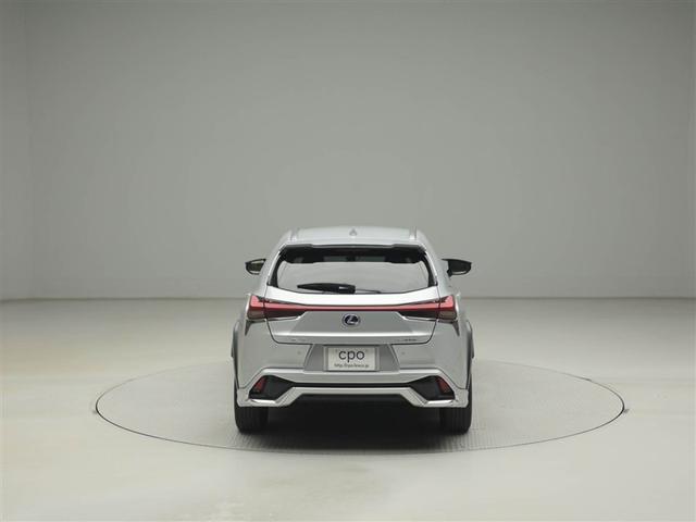 UX UX300e バージョンC レクサス認定中古車CPO ルーフレール ハンズフリーパワーバックドア 三眼フルLEDヘッドランプ ブラインドスポットモニター パーキングサポートブレーキ(静止物) パノラミックビューモニター(5枚目)