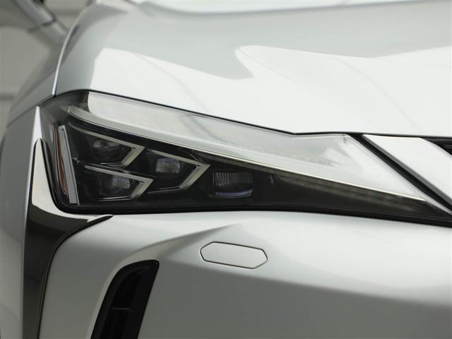 UX UX300e バージョンC レクサス認定中古車CPO ルーフレール ハンズフリーパワーバックドア 三眼フルLEDヘッドランプ ブラインドスポットモニター パーキングサポートブレーキ(静止物) パノラミックビューモニター(19枚目)