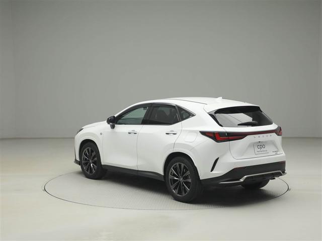 NX NX350h Fスポーツ レクサス認定中古車CPO 20インチアルミホイール ITS Connect デジタルキー 三眼フルLEDヘッドランプ アダプティブハイビームシステム おくだけ充電 ムーンルーフ(4枚目)