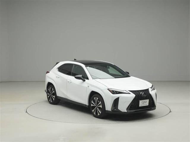 ＵＸ ＵＸ２５０ｈ　Ｆスポーツエモーショナルエクスプローラ　レクサス認定中古車ＣＰＯ　１８インチアルミホイール　ルーフレール　三眼フルＬＥＤヘッドランプ　パーキングサポートブレーキ　ブラインドスポットモニター　パノラミックビューモニター　ムーンルーフ（8枚目）