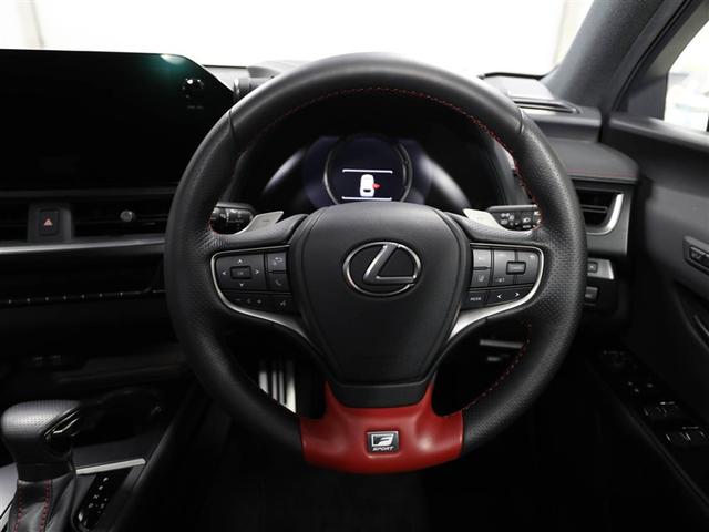 ＵＸ ＵＸ２５０ｈ　Ｆスポーツエモーショナルエクスプローラ　レクサス認定中古車ＣＰＯ　１８インチアルミホイール　ルーフレール　三眼フルＬＥＤヘッドランプ　パーキングサポートブレーキ　ブラインドスポットモニター　パノラミックビューモニター　ムーンルーフ（17枚目）