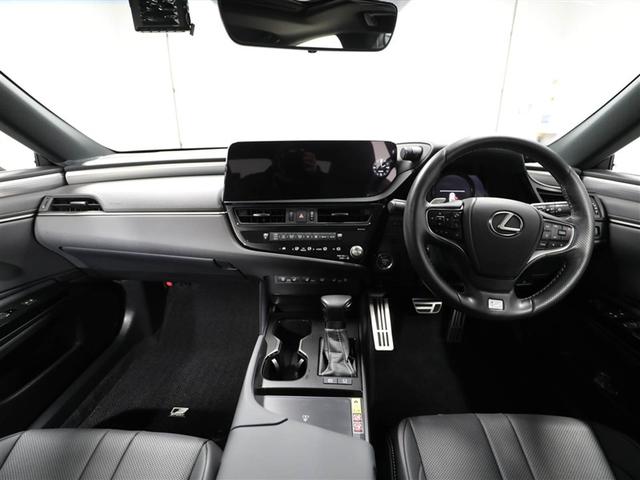 ＥＳ ＥＳ３００ｈ　Ｆスポーツ　レクサス認定中古車ＣＰＯ　１９インチアルミホイール　オートマチックハイビーム　ブラインドスポットモニター　パーキングサポートブレーキ　おくだけ充電　レーダークルーズコントロール（全車速追従機能付）（10枚目）