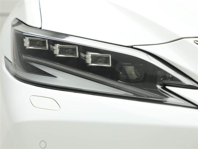 ＥＳ ＥＳ３００ｈ　Ｆスポーツ　レクサス認定中古車ＣＰＯ　１９インチアルミホイール　オートマチックハイビーム　ブラインドスポットモニター　パーキングサポートブレーキ　おくだけ充電　レーダークルーズコントロール（全車速追従機能付）（18枚目）