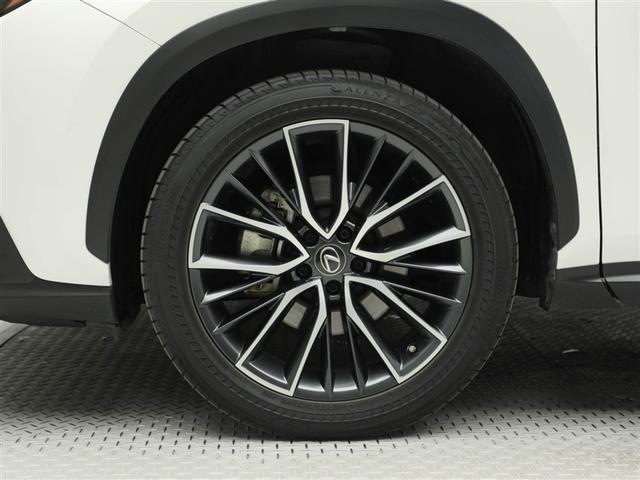 ＮＸ ＮＸ３５０ｈ　バージョンＬ　レクサス認定中古車ＣＰＯ　２０インチアルミホイール　パーキングサポートブレーキ　パノラミックビューモニター　後席シートヒーター　デジタルインナーミラー（19枚目）