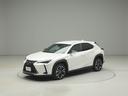 UX UX250h バージョンL レクサス認定中古車CPO 18インチアルミホイール ハンズフリーパワーバックドア ヘッドアップディスプレイ 三眼フルLEDヘッドランプ パーキングサポートブレーキ ブラインドスポットモニター 中古車画像_2