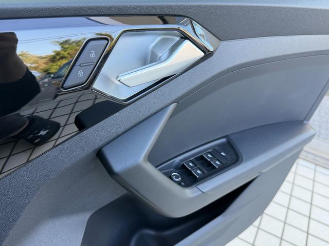 A1スポーツバック 25TFSI アドバンスド EGS2年保証付きコントラストルーフ バックカメラ アシスタンスパッケージ コンビニエンスパッケージ ナビゲーションパッケージ(13枚目)