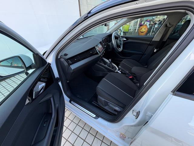 A1スポーツバック 25TFSI アドバンスド EGS2年保証付きコントラストルーフ バックカメラ アシスタンスパッケージ コンビニエンスパッケージ ナビゲーションパッケージ(39枚目)