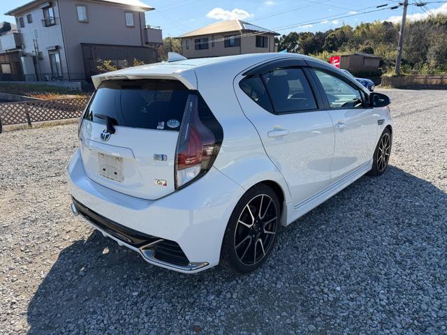 �����������肪�Ƃ��������܂��B�t���[�_�C�����A���[���ł��C�y�ɂ��⍇���������B�����X�̍ۂ́w�f�����������x�ƌ����Ă���������΃X���[�Y�ɂ��ē��ł��܂��B���₢���킹�A�����X�����҂����Ă���܂��B