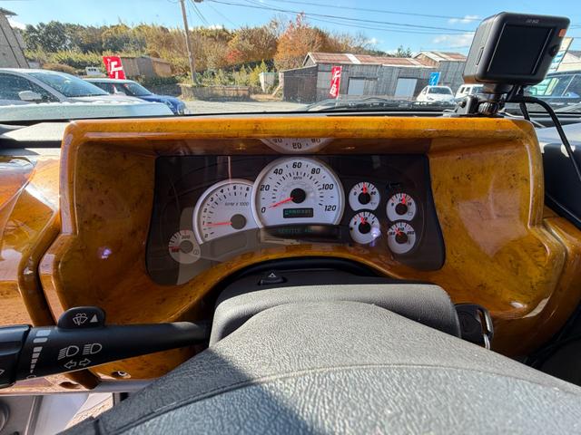 �n�ƂR�W�N�̎��тɂ��Ǝ��̃��[�g���d������s�����ƂŁA�㎿�ȗA���Ԃ����[�Y�i�u���ɂ��񋟂����Ă��������܂��B���X�ł͍��N���E�ᑖ�s�ȗA���Ԃ����C���ɔ̔��������Ă���܂��B