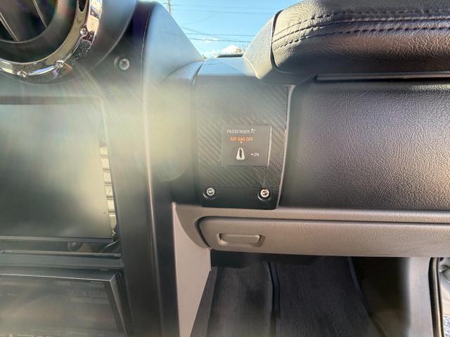 �n�ƂR�W�N�̎��тɂ��Ǝ��̃��[�g���d������s�����ƂŁA�㎿�ȗA���Ԃ����[�Y�i�u���ɂ��񋟂����Ă��������܂��B���X�ł͍��N���E�ᑖ�s�ȗA���Ԃ����C���ɔ̔��������Ă���܂��B