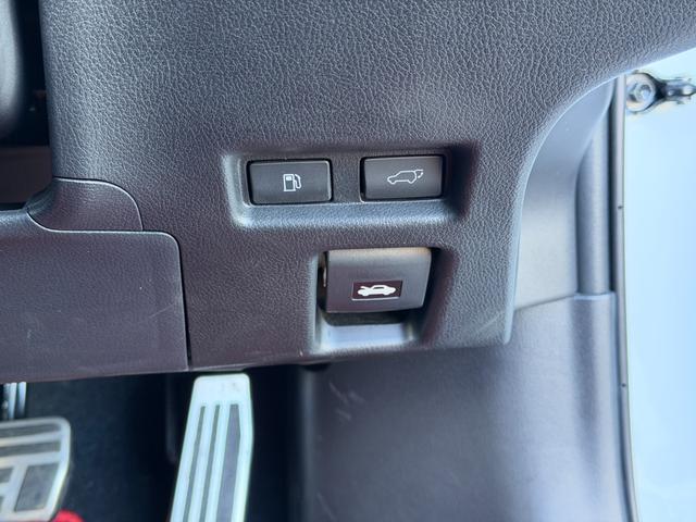 �n�ƂR�W�N�̎��тɂ��Ǝ��̃��[�g���d������s�����ƂŁA�㎿�ȗA���Ԃ����[�Y�i�u���ɂ��񋟂����Ă��������܂��B���X�ł͍��N���E�ᑖ�s�ȗA���Ԃ����C���ɔ̔��������Ă���܂��B