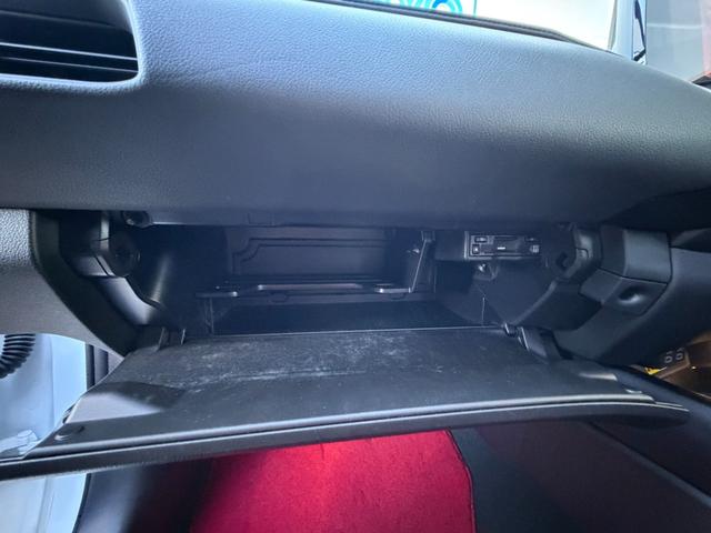 �n�ƂR�W�N�̎��тɂ��Ǝ��̃��[�g���d������s�����ƂŁA�㎿�ȗA���Ԃ����[�Y�i�u���ɂ��񋟂����Ă��������܂��B���X�ł͍��N���E�ᑖ�s�ȗA���Ԃ����C���ɔ̔��������Ă���܂��B