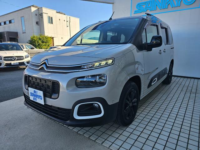 ベルランゴ シャイン　シャイン　ディーゼルターボ　パノラミックルーフ　純正ナビＴＶ　Ａｐｐｌｅｃａｒｐｌａｙ　全周囲カメラ　アダプティブクルーズコントロール　ブラインドスポット　レーンキープ　純正１６インチアルミ　ＥＴＣ（4枚目）