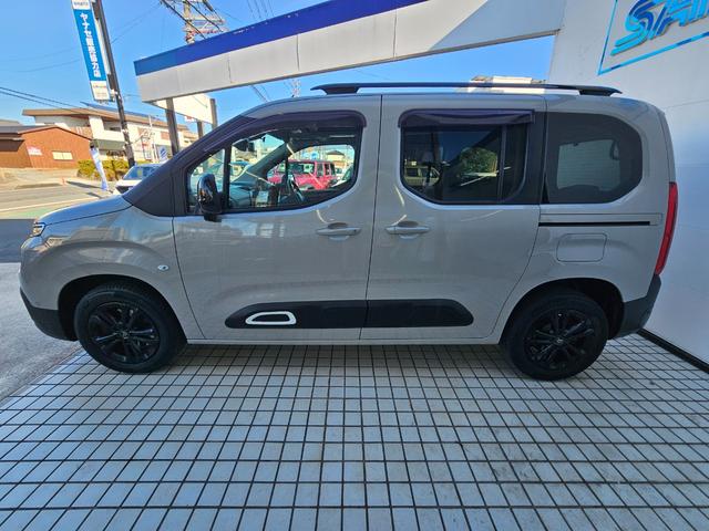 ベルランゴ シャイン　シャイン　ディーゼルターボ　パノラミックルーフ　純正ナビＴＶ　Ａｐｐｌｅｃａｒｐｌａｙ　全周囲カメラ　アダプティブクルーズコントロール　ブラインドスポット　レーンキープ　純正１６インチアルミ　ＥＴＣ（7枚目）